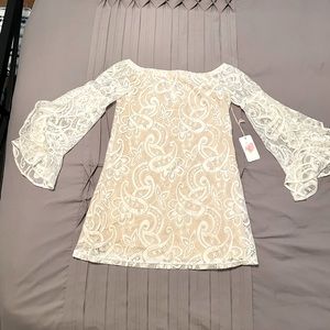 Off the shoulders, boutique white lace dress NWT